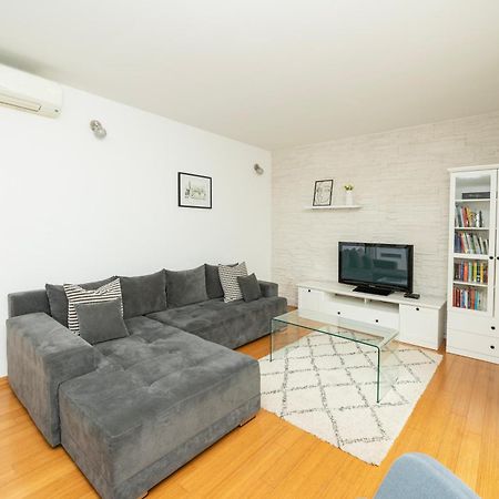 Apartment Paula Trogir Exterior photo