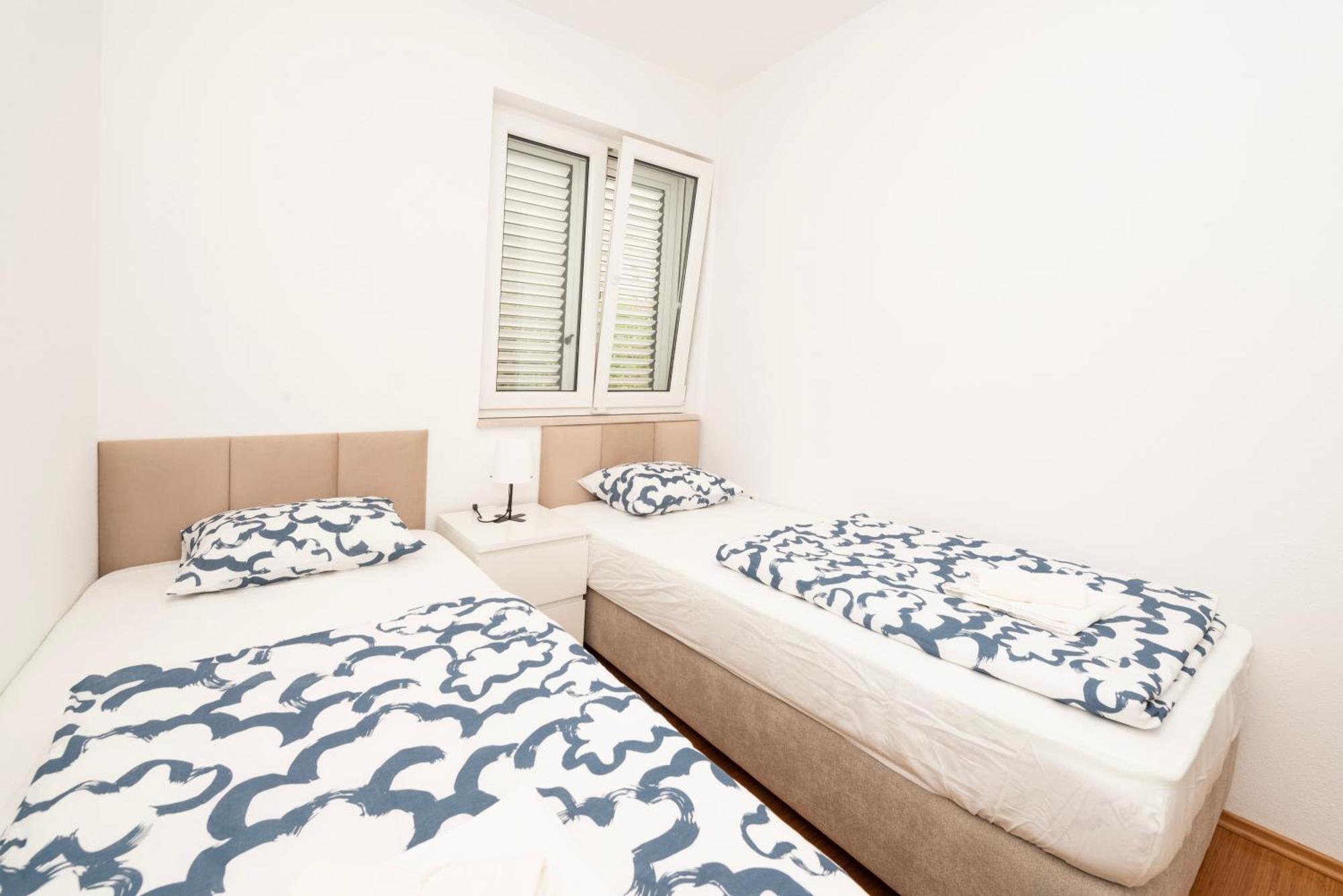 Apartment Paula Trogir Exterior photo
